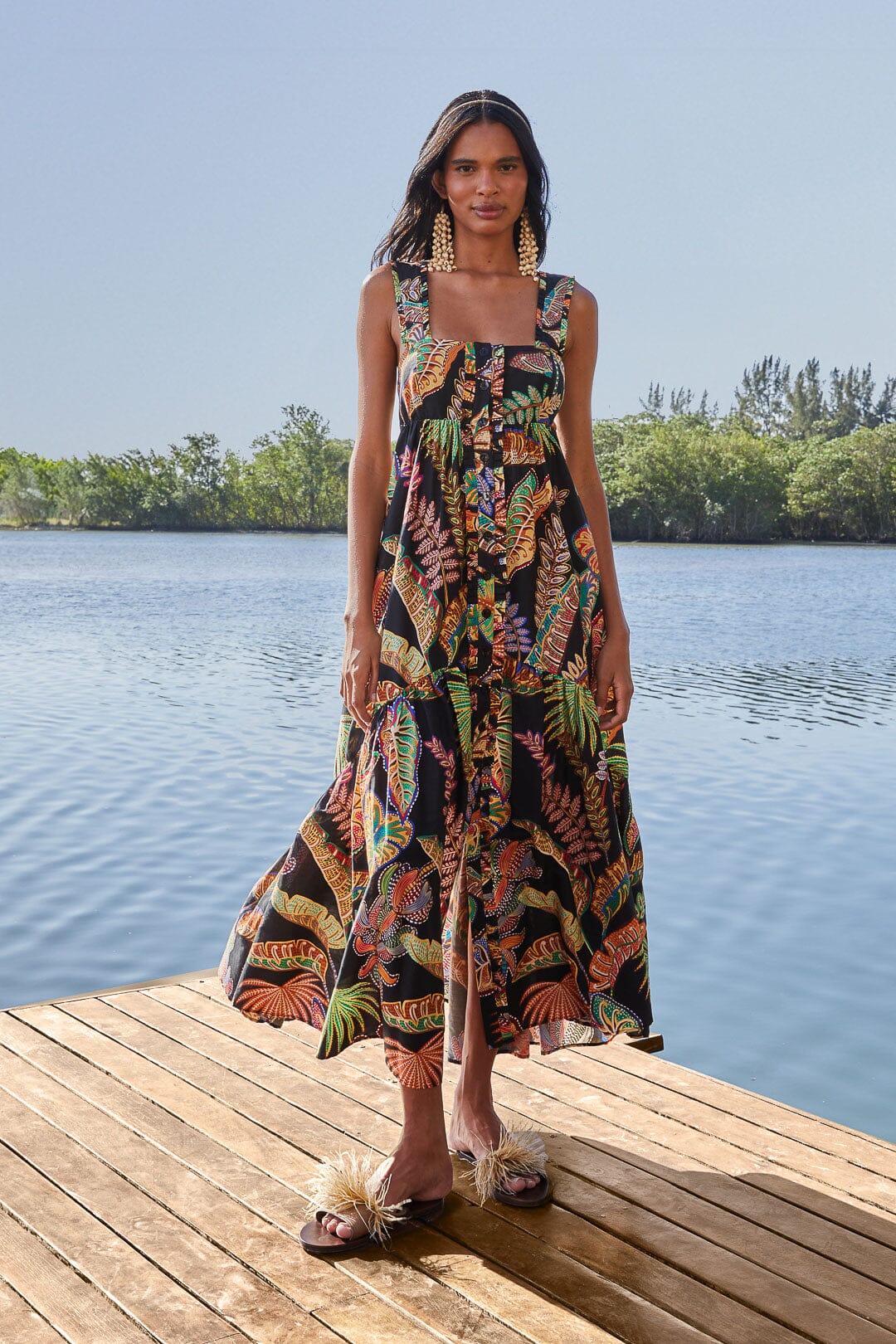 Cool Foliage Black Sleeveless Maxi Dress
