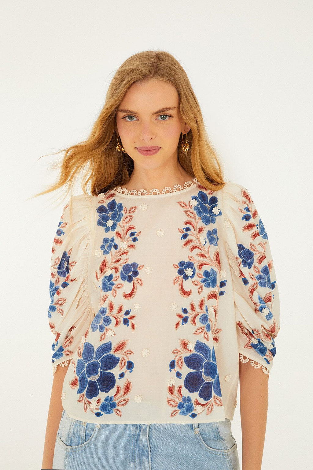 Sand Renata Floral 3d Puff Sleeve Blouse