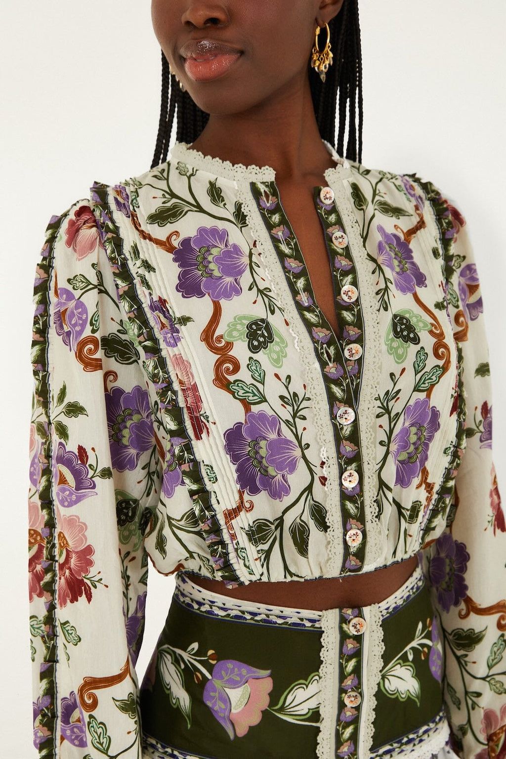 Cream Rococo Flowers Lace Long Sleeve Blouse