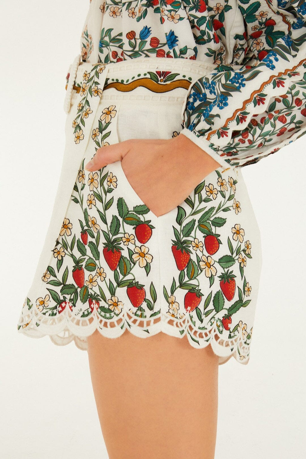 Off-White Fruit Beauty Euroflax™ Premium Linen Richelieu Running Shorts