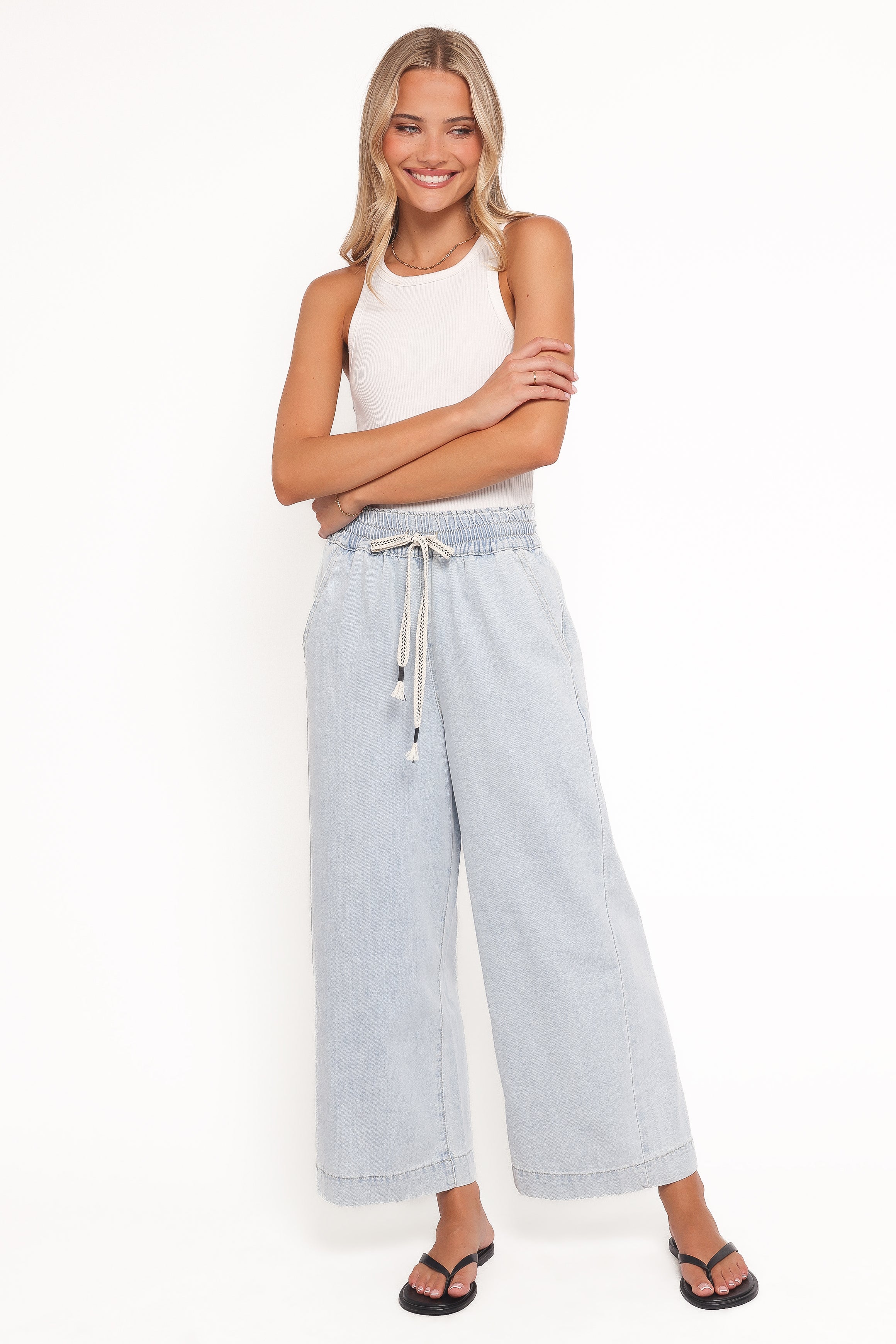 Jenni Wide Leg Pant - Light Wash